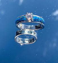 Load image into Gallery viewer, LW2008 Round CZ Ring